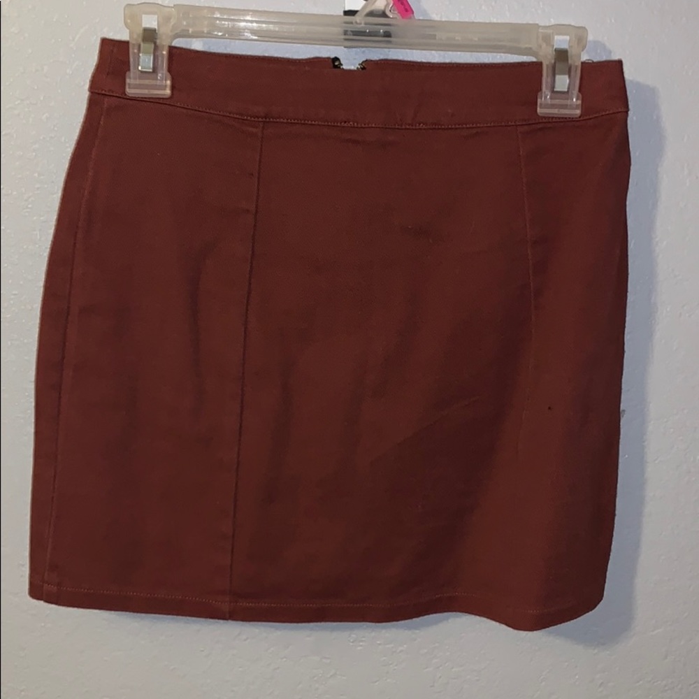 Zip up skirt. Perfect for fall colors